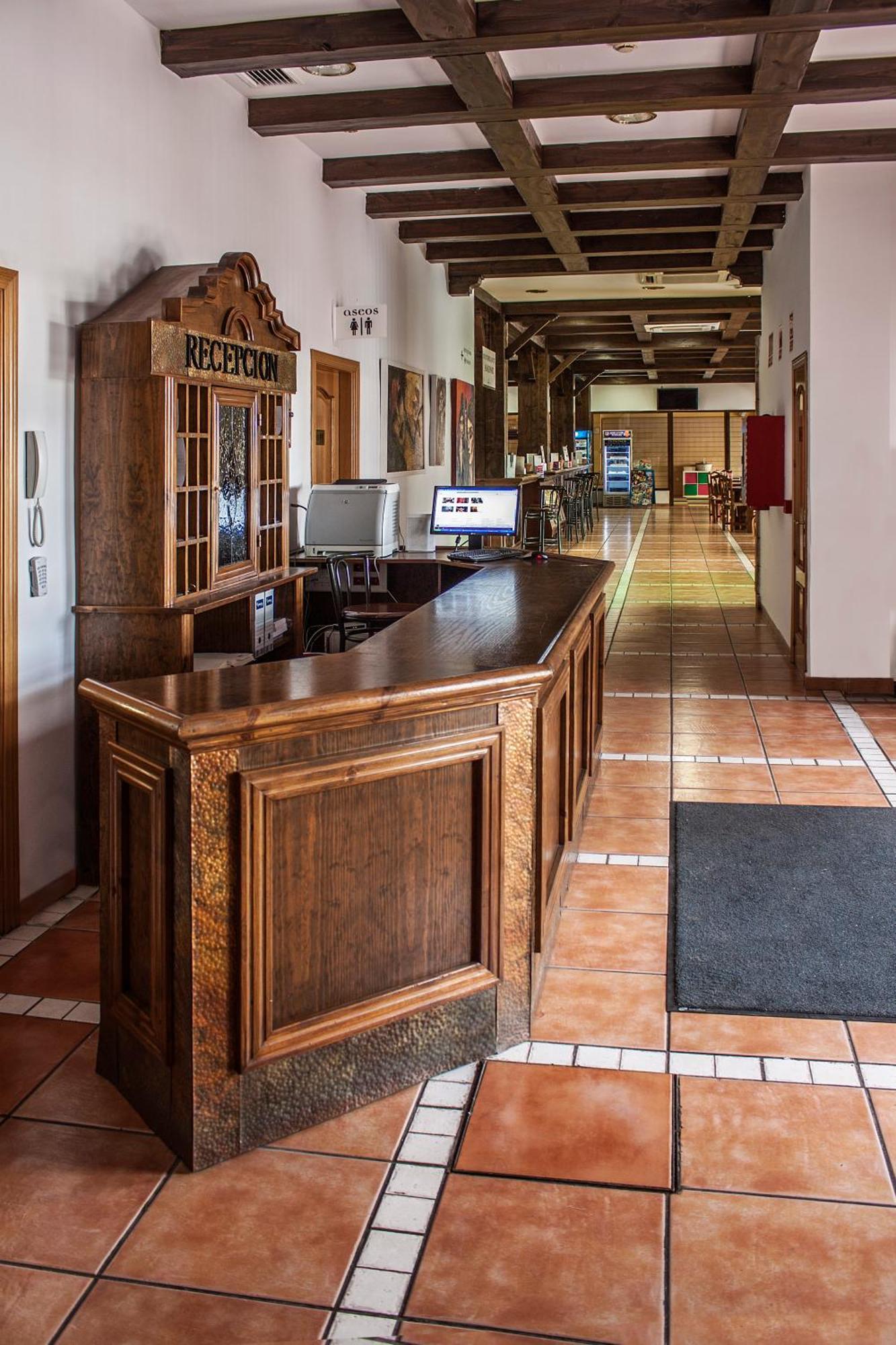 Albenzaire Hotel Asador Fuensanta  Exterior photo